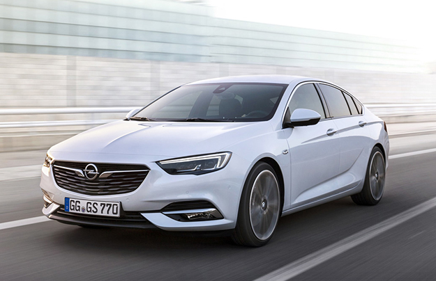 Opel Insignia впервые сменил поколение