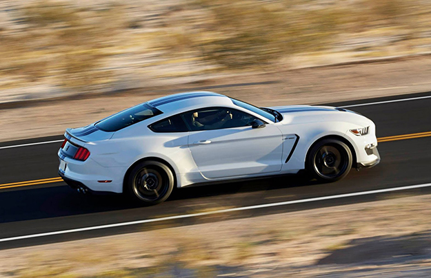 Владельцы моделей Shelby Mustang GT350 подали в суд на компанию Форд Владельцы моделей Shelby Mustang GT350 подали в суд на компанию Форд