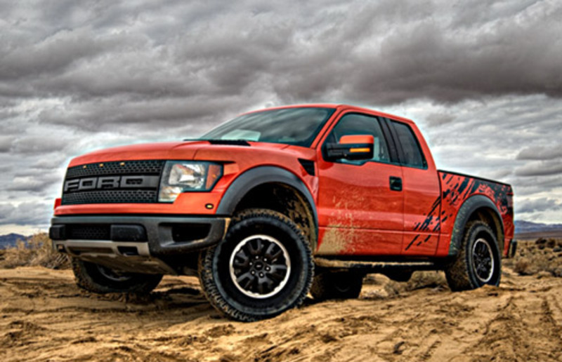 Пикап Ford Raptor: мощнее, длиннее, удобнее
